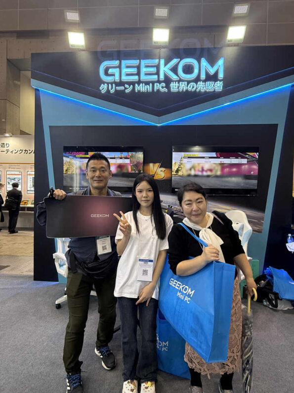 Interactive photo of exhibitors on site