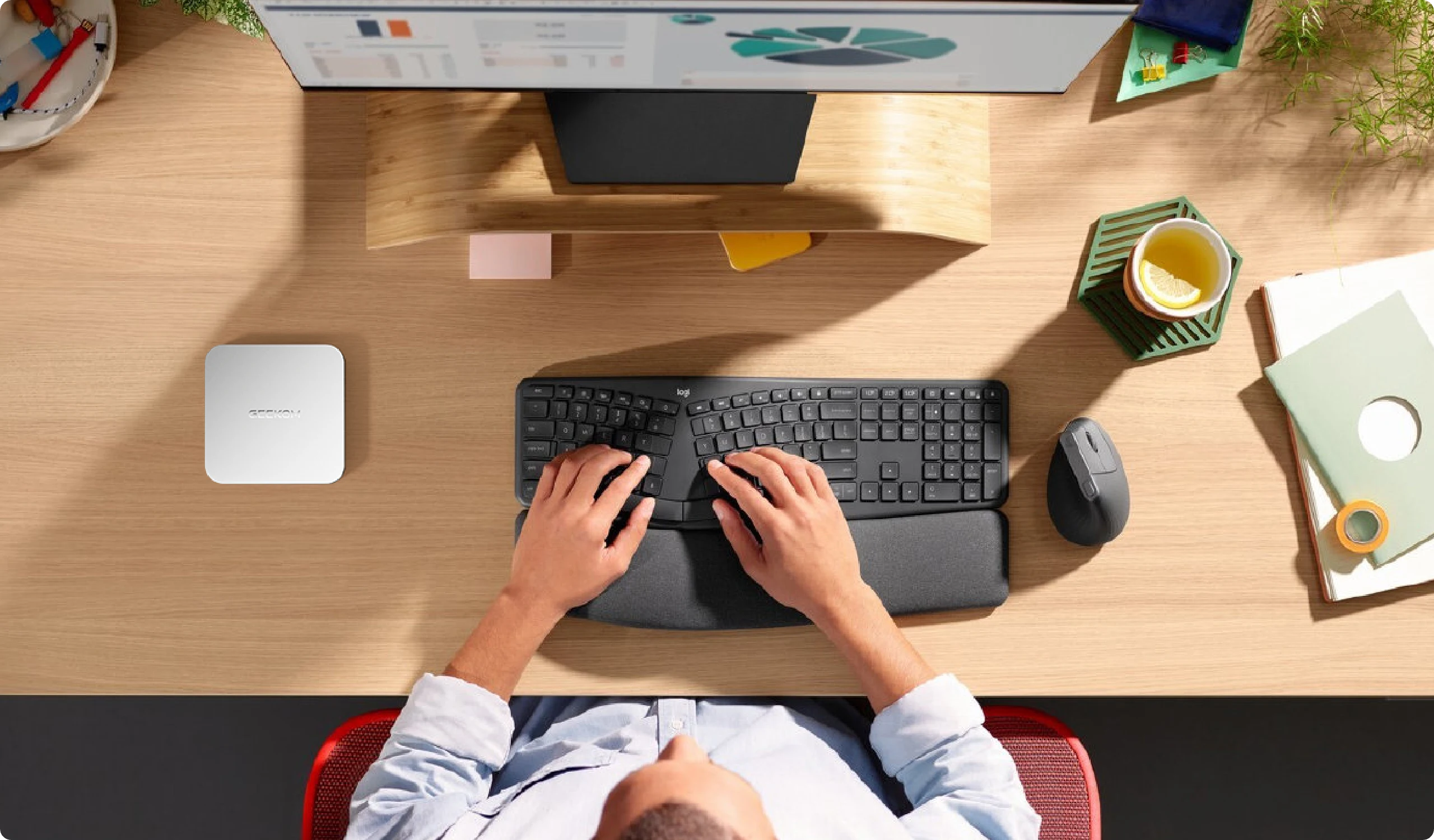 GEEKOM A8 AI Mini PC for Stock finance